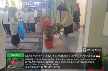 SMA Negeri 1 Baso Gelar Aksi Bersih Lingkungan dalam Rangka World Cleanup Day Indonesia 2025
