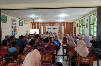 SMA Negeri 1 Baso Gelar IHT Peningkatan Kompetensi Guru dalam Penerapan Deep Learning dan Penyusunan Soal Berkualitas